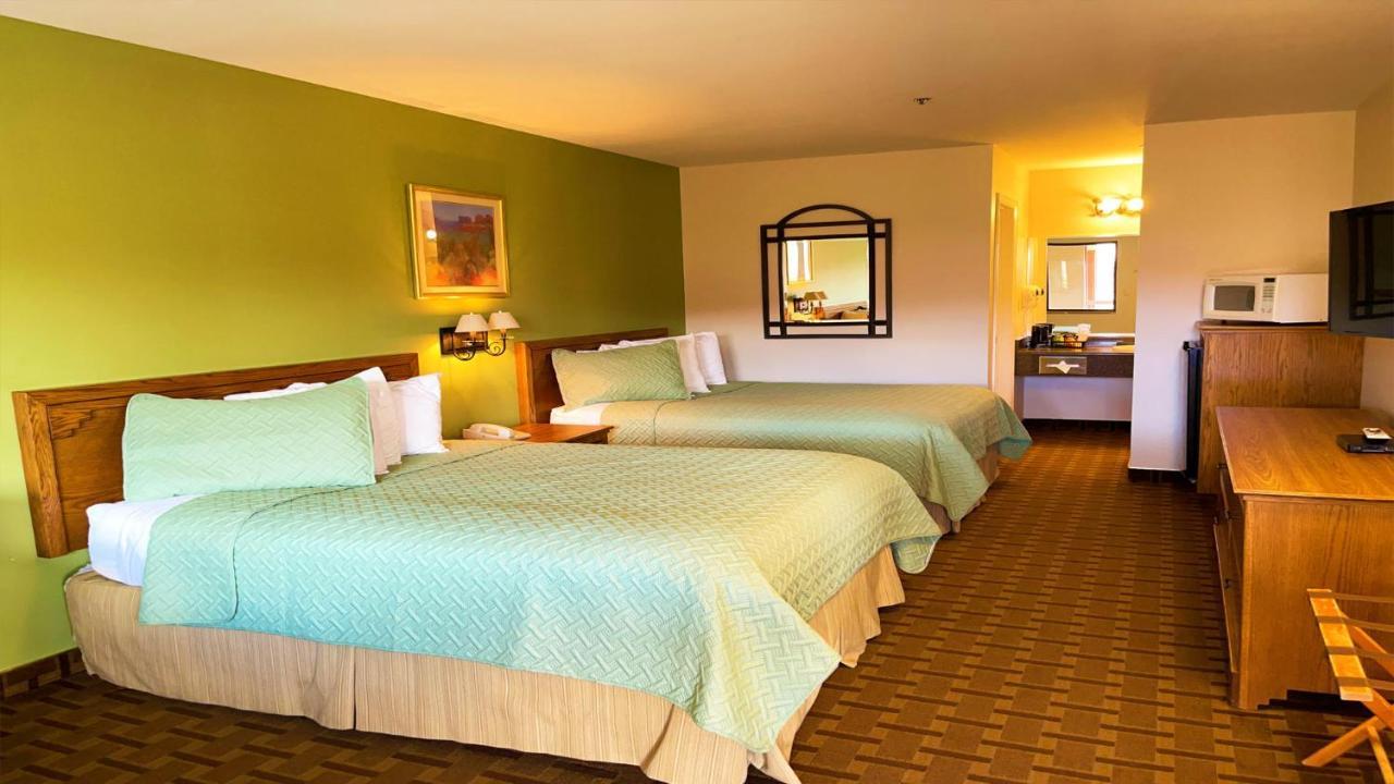 The Noor Hotel Torrey Ngoại thất bức ảnh